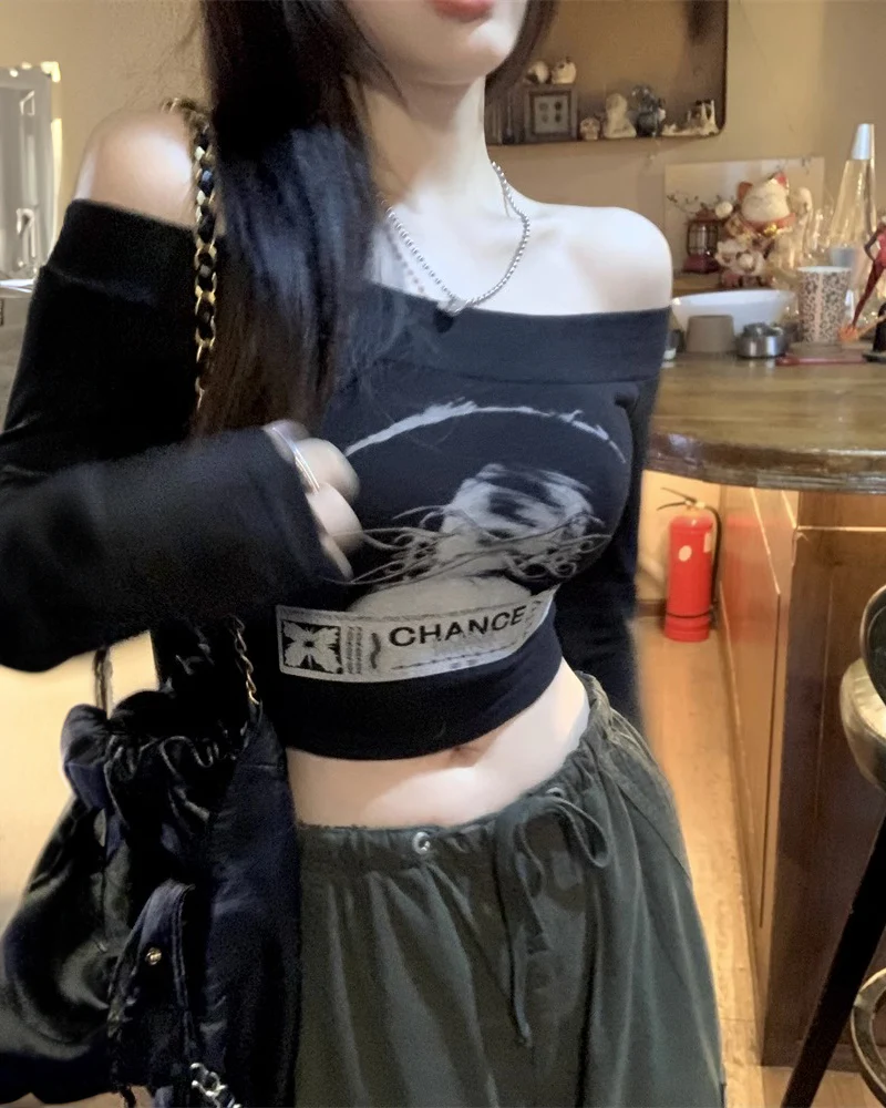 ゴスロングスリーブクロップトップ - Y2K WEAR