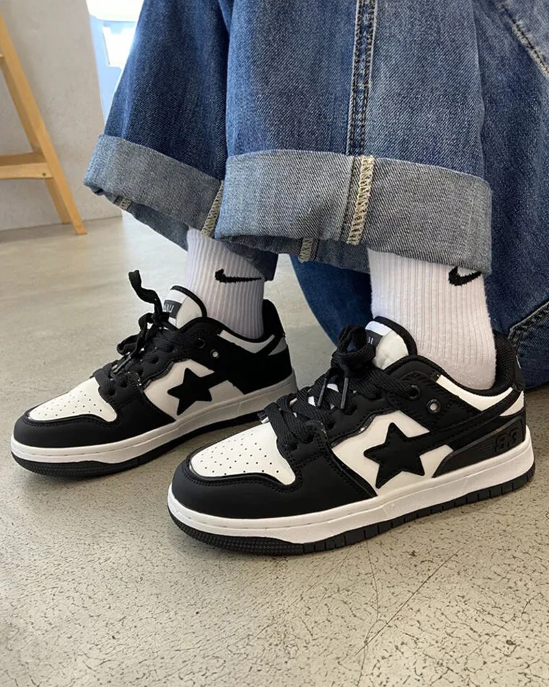 ブラックスタースニーカーズ - Y2K WEAR